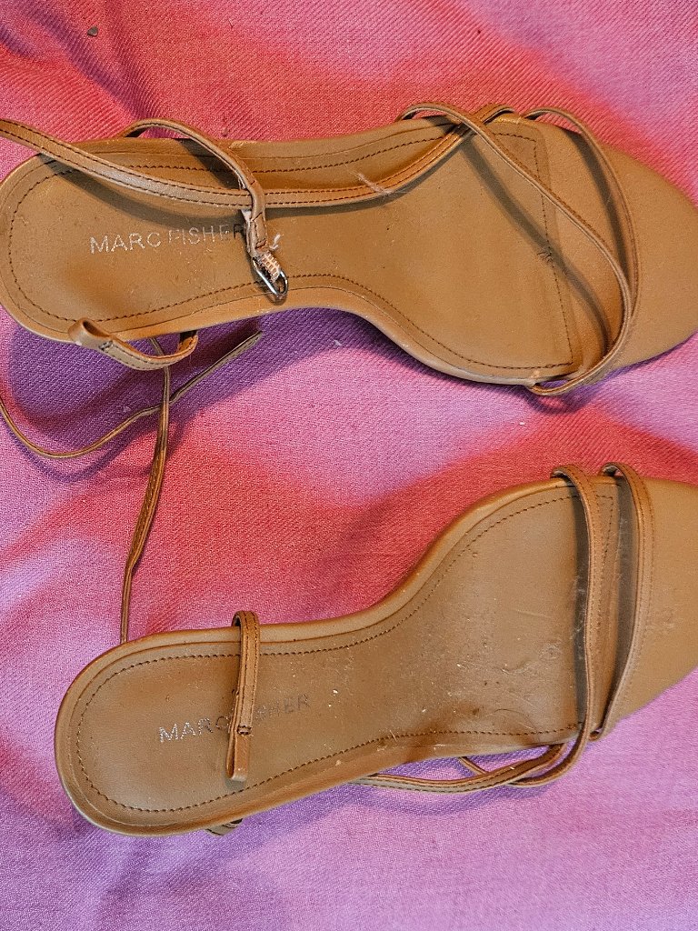 Marc Fisher Brand 2" Strappy High Heel Women 8.5 Nwot